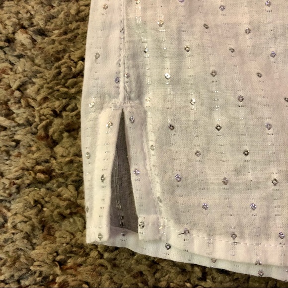 Chico’s Sheer Blouse White w/ Silver Metallic M/8 - Picture 8 of 15